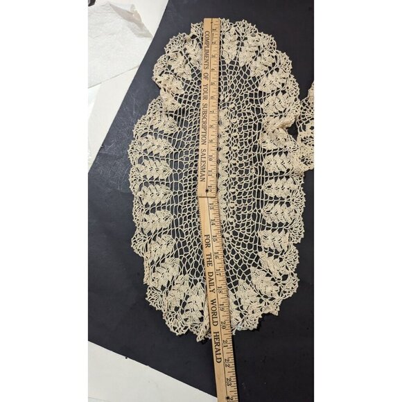 Vintage Handmade Crochet Doilies Set Of 2 beige - Picture 3 of 5